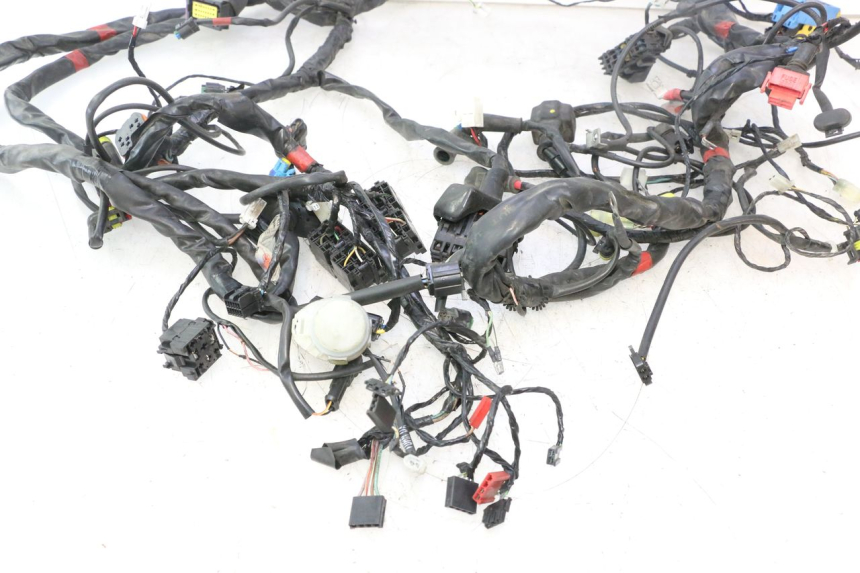 photo de FAISCEAU PIAGGIO MP3 500 (2016 - 2018) - Zoom état d’usage