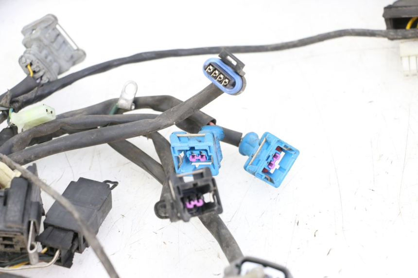 photo de FAISCEAU PEUGEOT SATELIS COMPRESSOR K15 125 (2006 - 2009) - Vue rapprochée