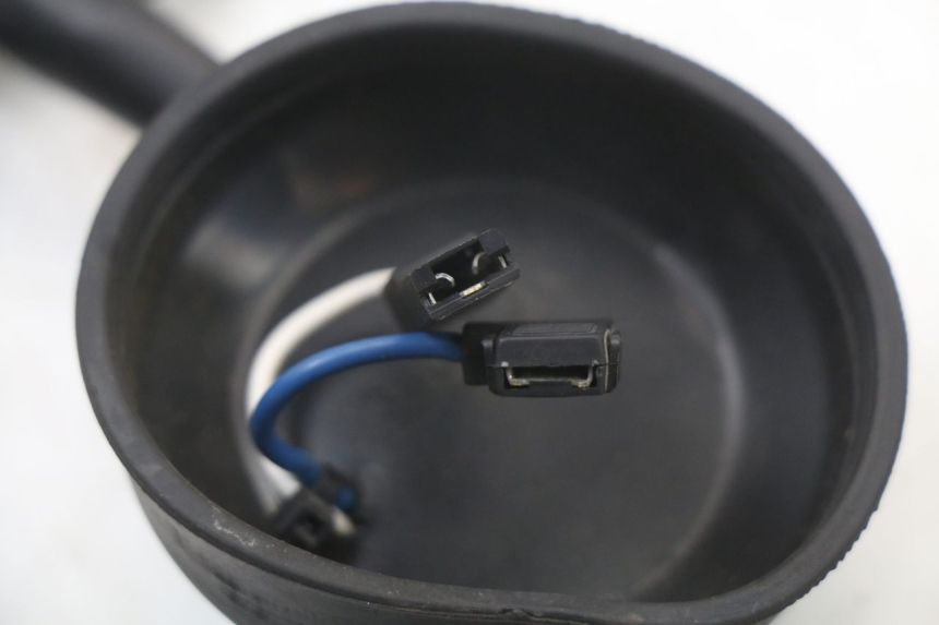 photo de FAISCEAU PHARE MOTO GUZZI NORGE 8V GT 1200 (2011 - 2016) - Points de fixation