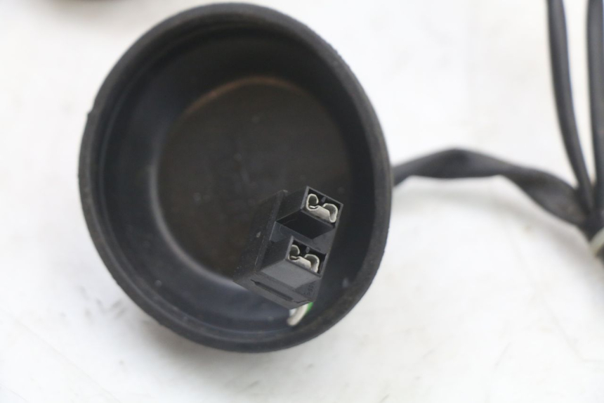 photo de FAISCEAU PHARE PEUGEOT SATELIS 125 (2010 - 2012) - Gros plan technique