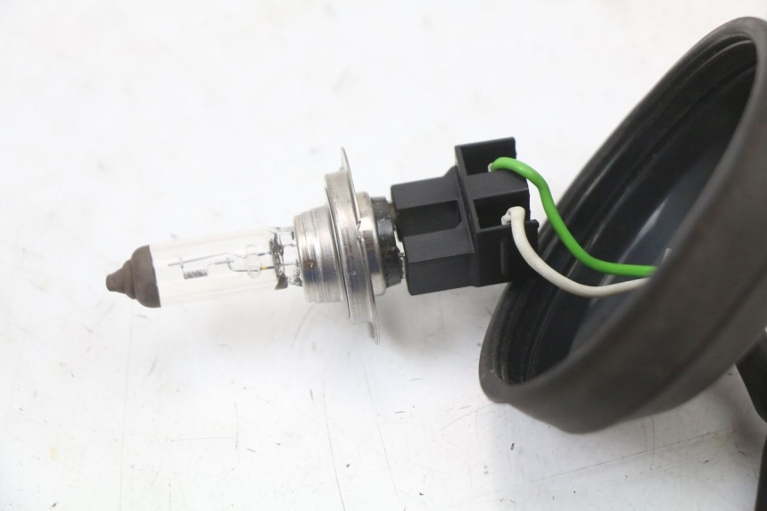 photo de FAISCEAU PHARE PEUGEOT SATELIS 125 (2010 - 2012) - Gros plan technique