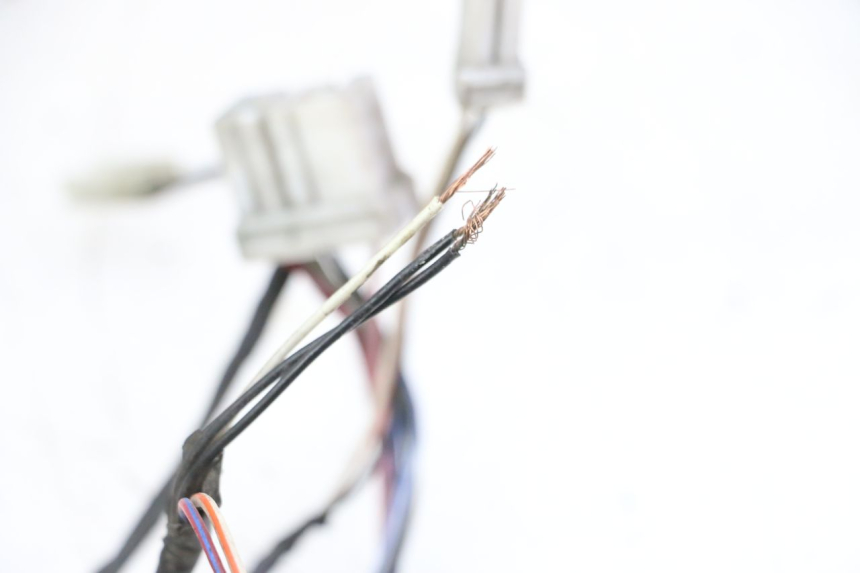 photo de FAISCEAU PIAGGIO VESPA GRANTURISMO 200 (2004 - 2005) - État de surface