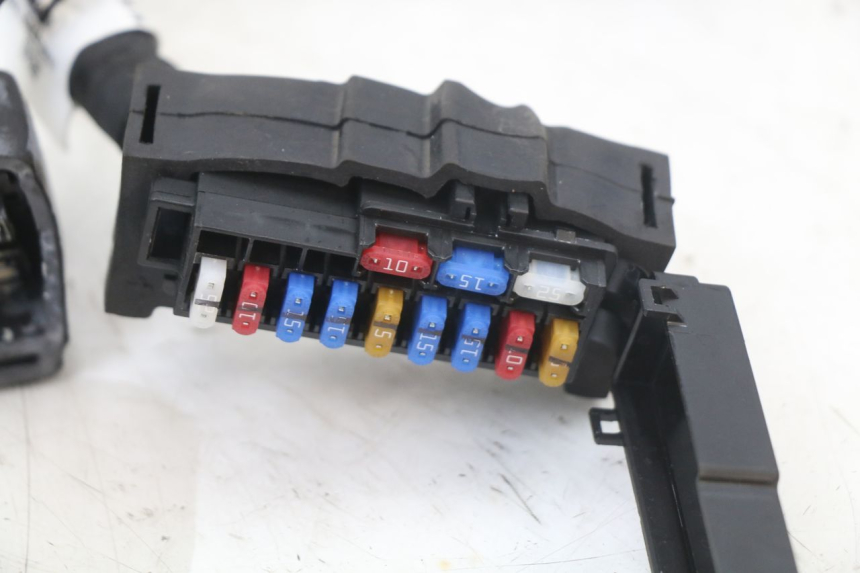 photo de FAISCEAU ROYAL ENFIELD SCRAM 411 (2022 - 2024) - Autre angle de vue