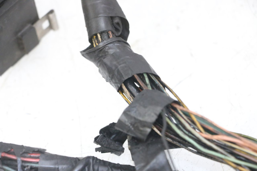 photo de FAISCEAU PEUGEOT SATELIS COMPRESSOR K15 125 (2006 - 2009) - Autre angle de vue