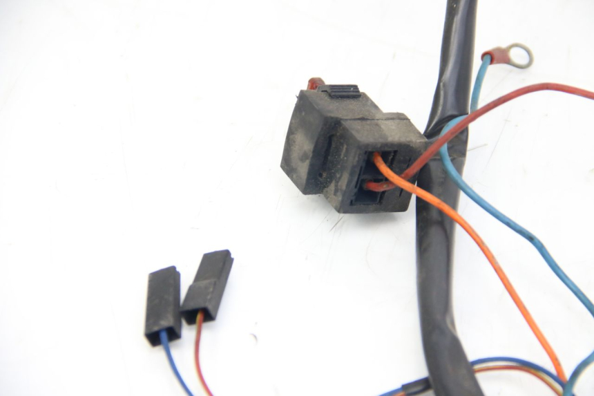 photo de FAISCEAU APRILIA SCARABEO 4T 50 (2009 - 2017) - Points de fixation