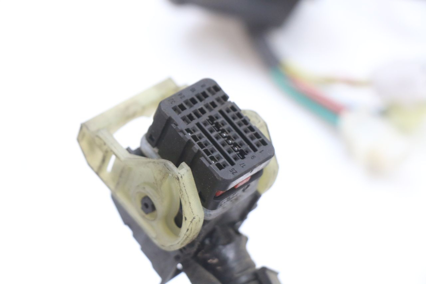 photo de FAISCEAU KYMCO SUPER 8 4T 50 (2021 - 2024) - Autre angle de vue