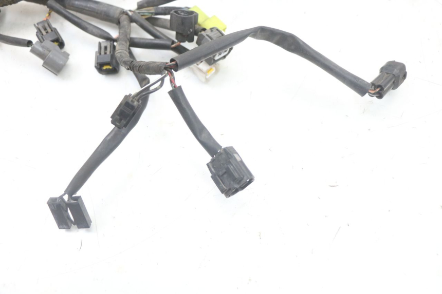 photo de FAISCEAU SUZUKI GSR 750 (2011 - 2017) - Détails caractéristiques