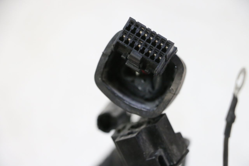 photo de FAISCEAU TETE FOURCHE YAMAHA FZ6 FAZER S2 600 (2007 - 2011) - Zoom état d’usage