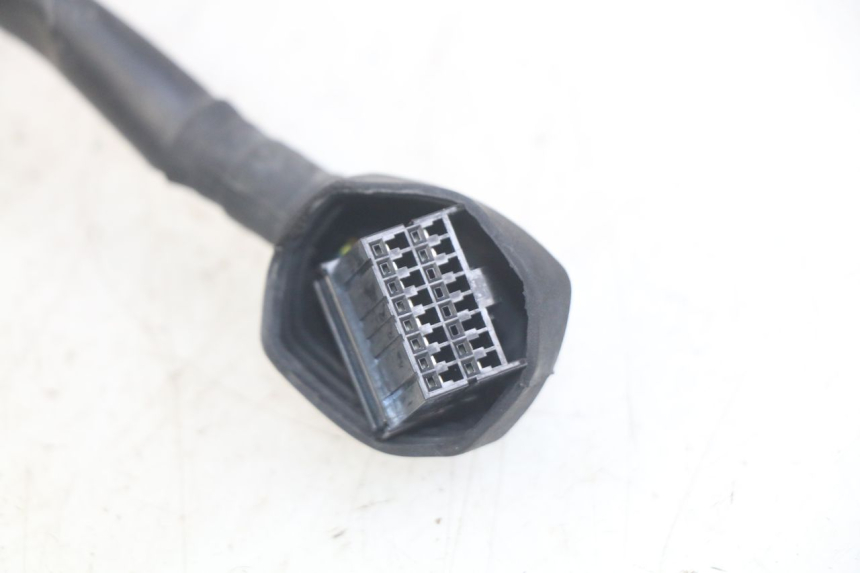 photo de FAISCEAU TETE FOURCHE YAMAHA MT ABS 125 (2014 - 2018) - Autre angle de vue