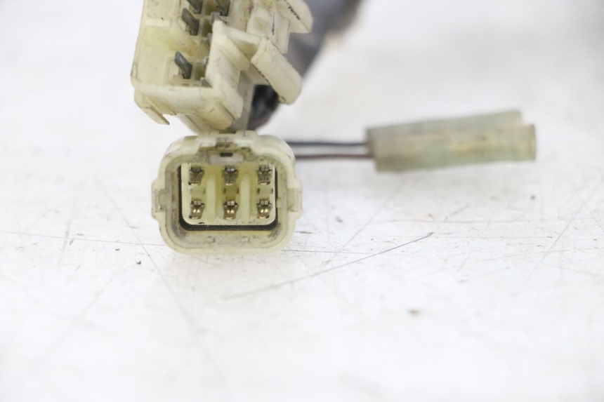 photo de FAISCEAU TETE FOURCHE YAMAHA FZS FAZER 600 (2001 - 2003) - Vue d’ensemble