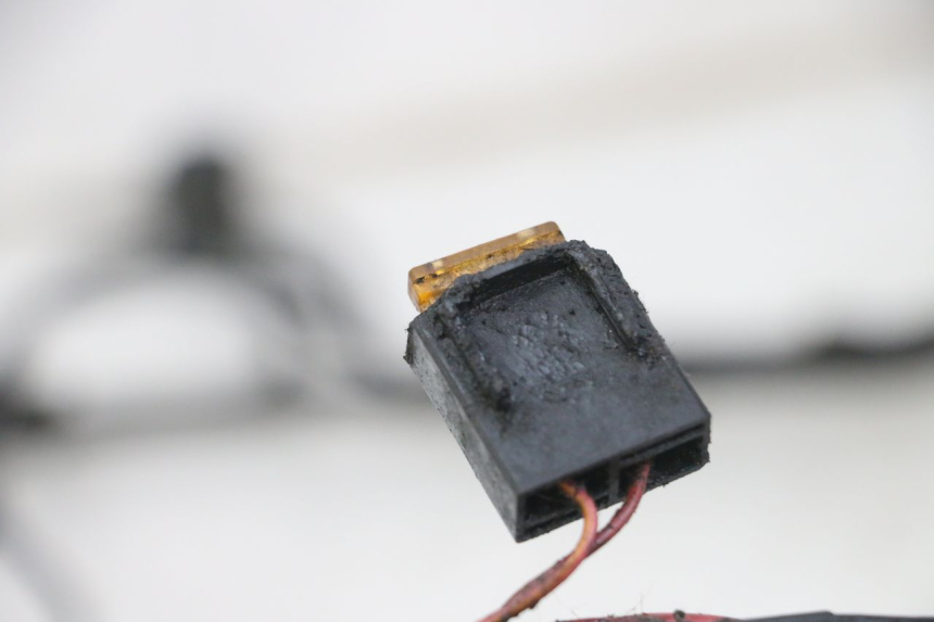 photo de FAISCEAU PEUGEOT VIVACITY NEW 2T 50 (2008 - 2017) - Zoom état d’usage