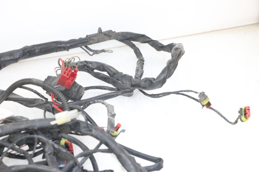 photo de FAISCEAU PIAGGIO X10 125 (2012 - 2017) - Zoom composants