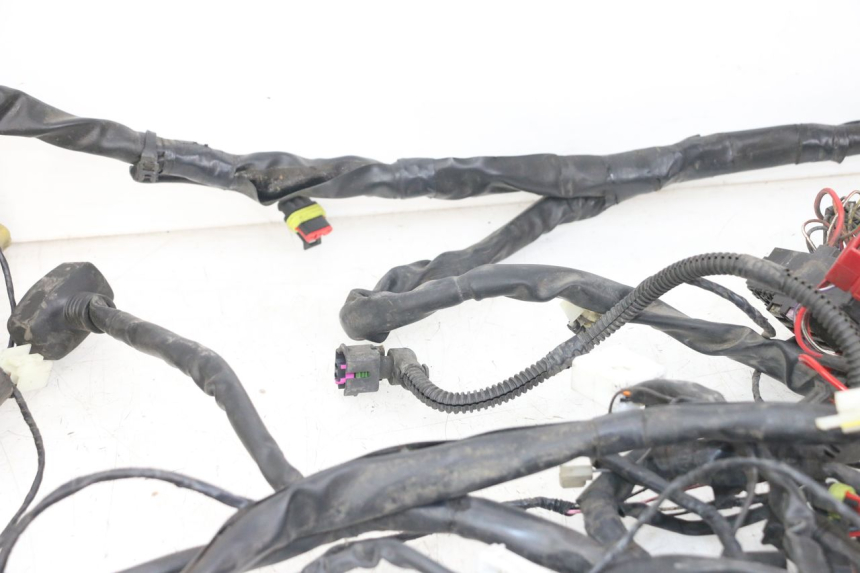 photo de FAISCEAU PIAGGIO X10 125 (2012 - 2017) - Vue rapprochée