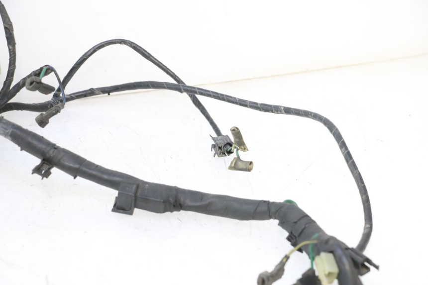 photo de FAISCEAU HONDA XRV AFRICA TWIN 750 (1990 - 1992) - Gros plan technique