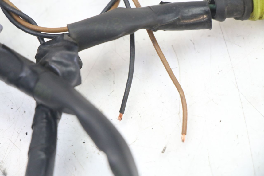 photo de FAISCEAU YAMAHA YP X-MAX XMAX 400 (2014 - 2017) - Marquages et références