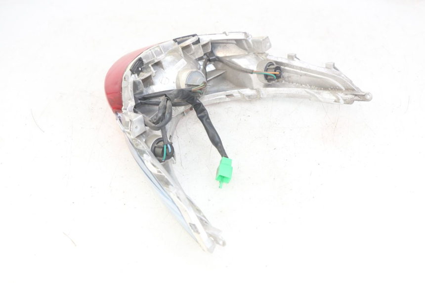 photo de FEU ARRIERE KYMCO AGILITY 16+ 4T 50 (2018 - 2023) - Points de fixation