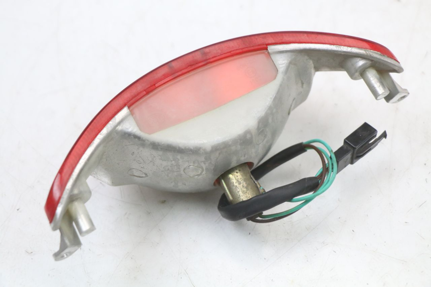 photo de FEU ARRIERE KYMCO AGILITY 4T 50 (2005 - 2018) - Gros plan technique