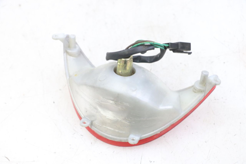 photo de FEU ARRIERE KYMCO AGILITY 4T 50 (2005 - 2018) - Gros plan technique