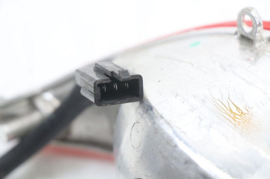 photo de FEU ARRIERE KYMCO AGILITY CARRY 50 (2011 - 2020) - Vue d’ensemble