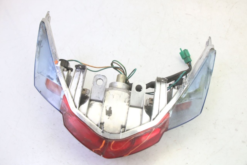 photo de FEU ARRIERE KYMCO AGILITY NAKED RENOUVO 2T 50 (2011 - 2018) - État de surface