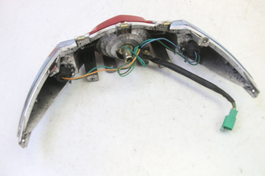 photo de FEU ARRIERE KYMCO AGILITY NAKED RENOUVO 2T 50 (2011 - 2018) - Marquages et références