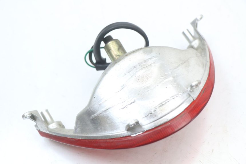 photo de FEU ARRIERE KYMCO AGILITY PREMIUM 50 (2007 - 2010) - Détail de la pièce