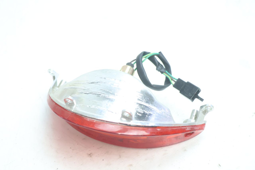 photo de FEU ARRIERE KYMCO AGILITY PREMIUM 50 (2007 - 2010) - Autre angle de vue