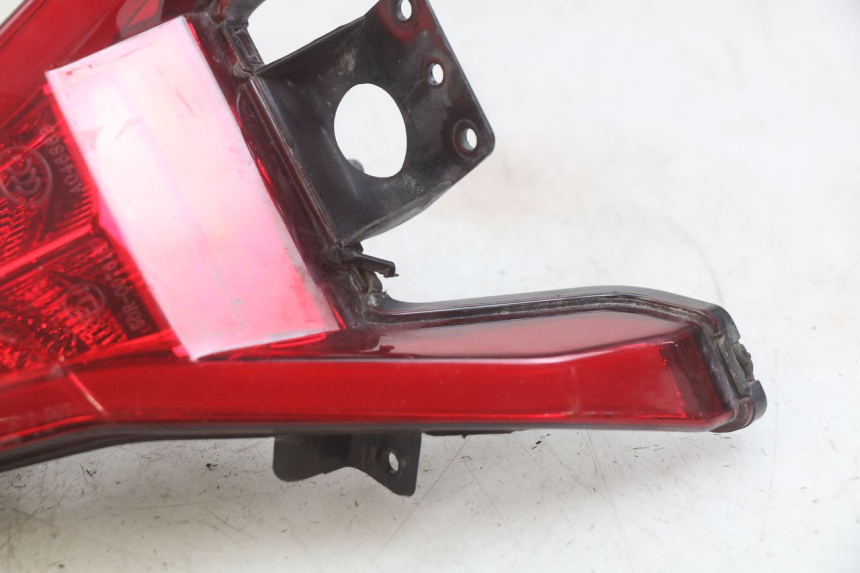 photo de FEU ARRIERE NECO ALEXONE 125 (2017 - 2024) - Zoom état d’usage