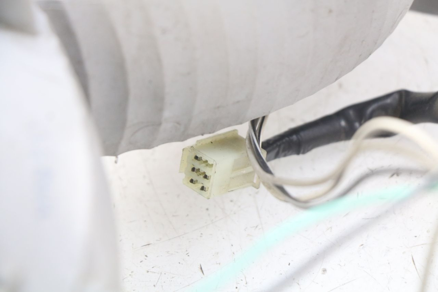 photo de FEU ARRIERE SUZUKI BURGMAN 125 (2007 - 2014) - Vue d’ensemble