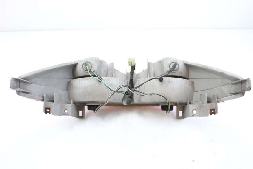 photo de FEU ARRIERE SUZUKI BURGMAN 125 (2007 - 2014) - Autre angle de vue