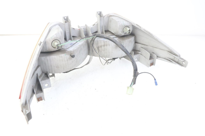 photo de FEU ARRIERE SUZUKI BURGMAN 125 (2007 - 2014) - Vue d’ensemble