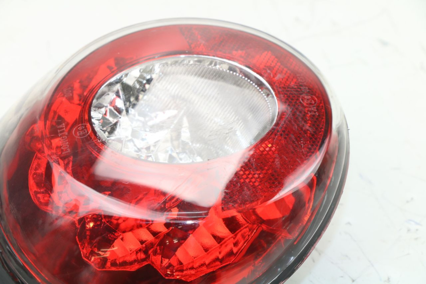 photo de FEU ARRIERE S-RIDER CAPRI 2T 50 (2010 - 2017) - Zoom état d’usage