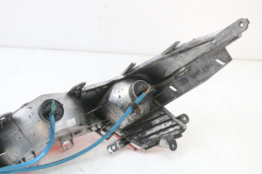 photo de FEU ARRIERE KYMCO DINK STREET ABS 125 (2011 - 2018) - Pièce contrôlée