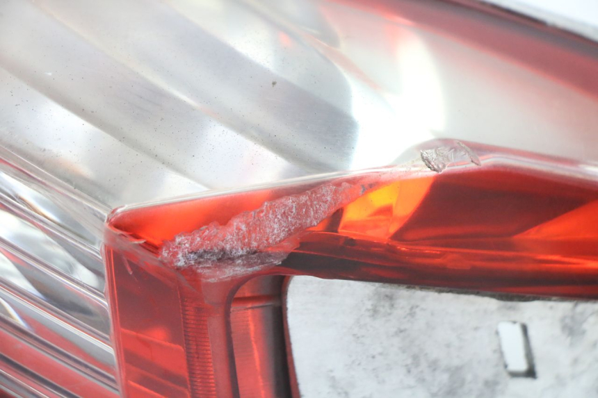 photo de FEU ARRIERE KYMCO DINK STREET 125 (2009 - 2014) - Gros plan technique