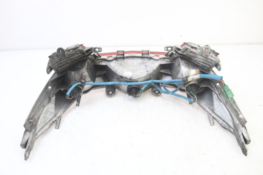 photo de FEU ARRIERE KYMCO DINK STREET 125 (2009 - 2014) - Points de fixation