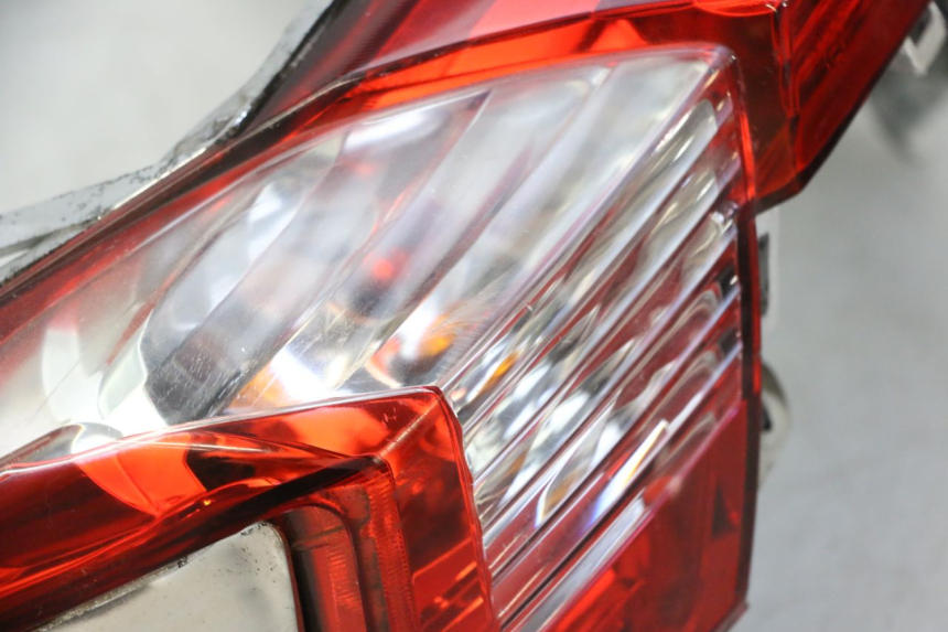 photo de FEU ARRIERE KYMCO DINK STREET 125 (2009 - 2014) - Détails caractéristiques