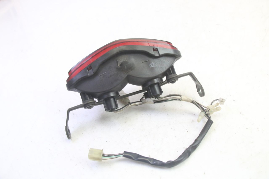 photo de FEU ARRIERE SUZUKI DL V STROM 1000 (2002 - 2007) - Autre angle de vue