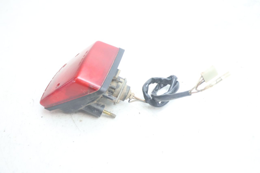 photo de FEU ARRIERE SUZUKI DR S 600 (1985 - 1989) - Autre angle de vue
