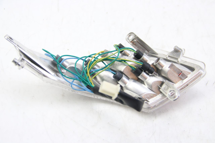 photo de FEU ARRIERE DROIT PEUGEOT E-VIVACITY 1 (2012 - 2018) - Points de fixation