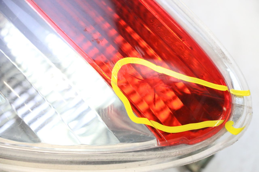 photo de FEU ARRIERE DROIT PIAGGIO MP3 125 (2006 - 2014) - Vue produit