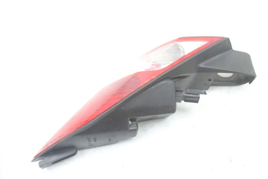 photo de FEU ARRIERE DROIT PEUGEOT SATELIS COMPRESSOR K15 125 (2006 - 2009) - Gros plan technique