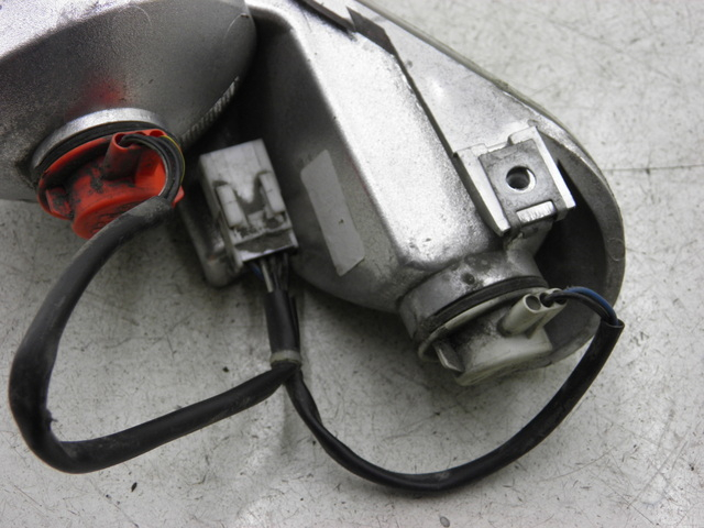 photo de FEU ARRIERE DROIT PIAGGIO CARNABY 125 (2007 - 2011) - Zoom état d’usage