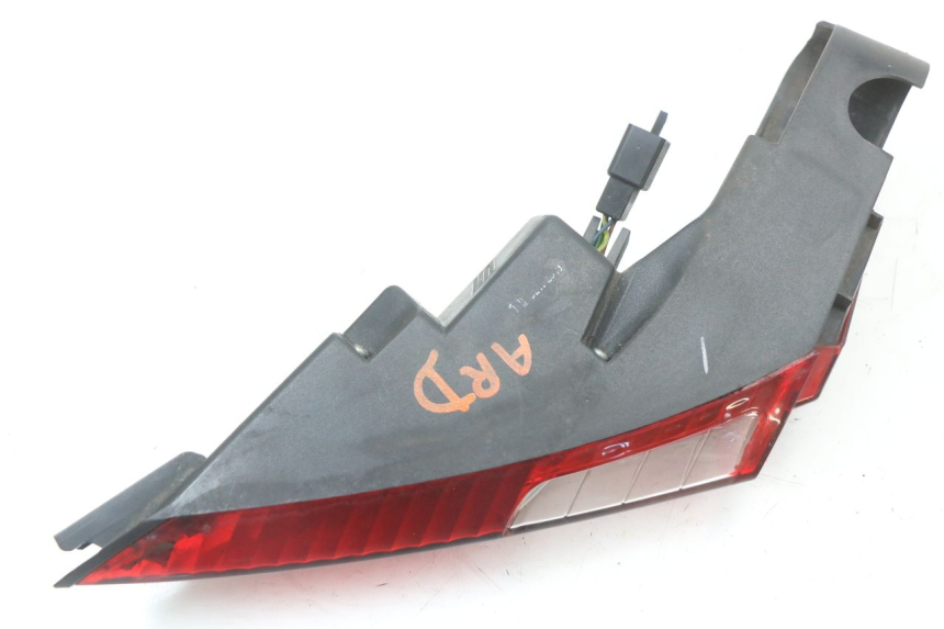 photo de FEU ARRIERE DROIT PEUGEOT SATELIS 125 (2010 - 2012) - Zoom état d’usage