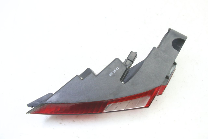 photo de FEU ARRIERE DROIT PEUGEOT SATELIS 250 (2006 - 2012) - Autre angle de vue