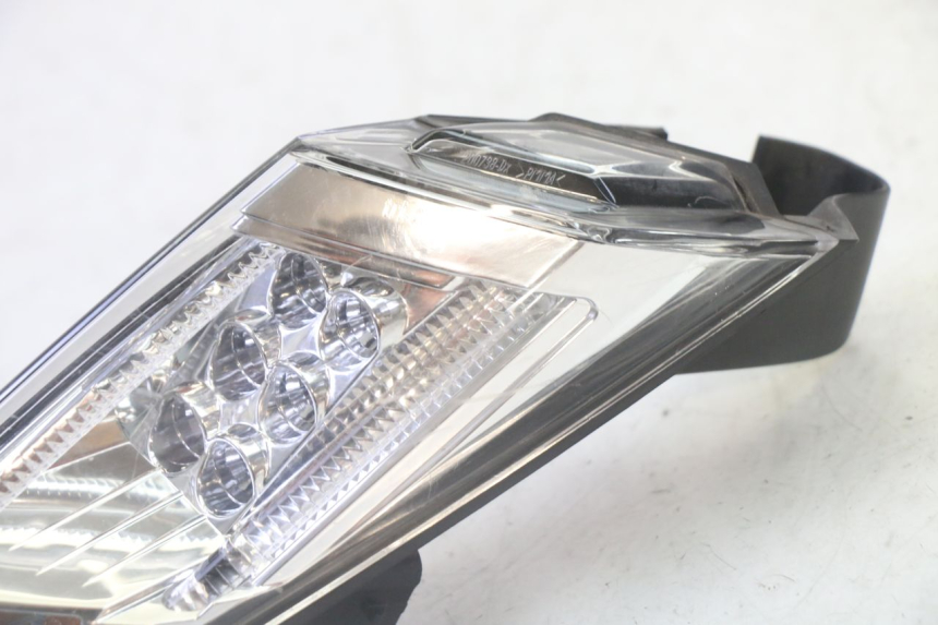 photo de FEU ARRIERE DROIT PEUGEOT SATELIS 125 (2010 - 2012) - Zoom état d’usage