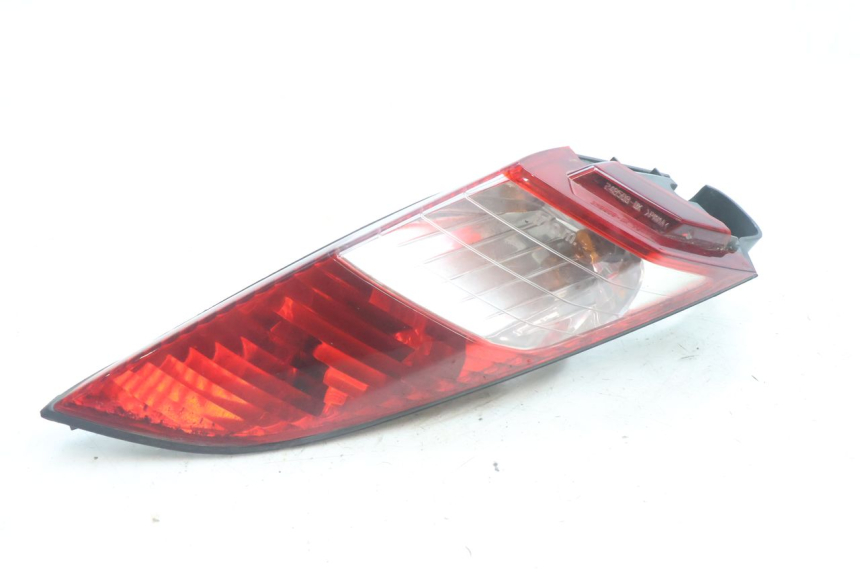photo de FEU ARRIERE DROIT PEUGEOT SATELIS 125 (2006 - 2009) - Détail de la pièce
