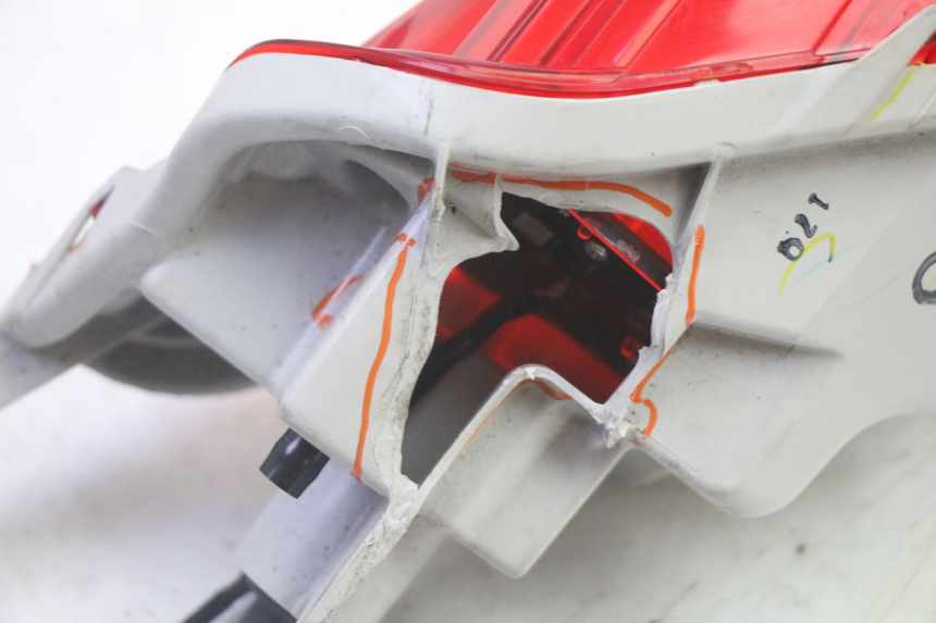 photo de FEU ARRIERE DROIT YAMAHA TRICITY 300 (2020 - 2024) - Vue d’ensemble