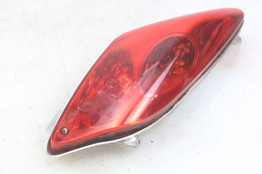 photo de FEU ARRIERE DROIT YAMAHA XMAX X-MAX 125 (2006 - 2009) - Vue principale