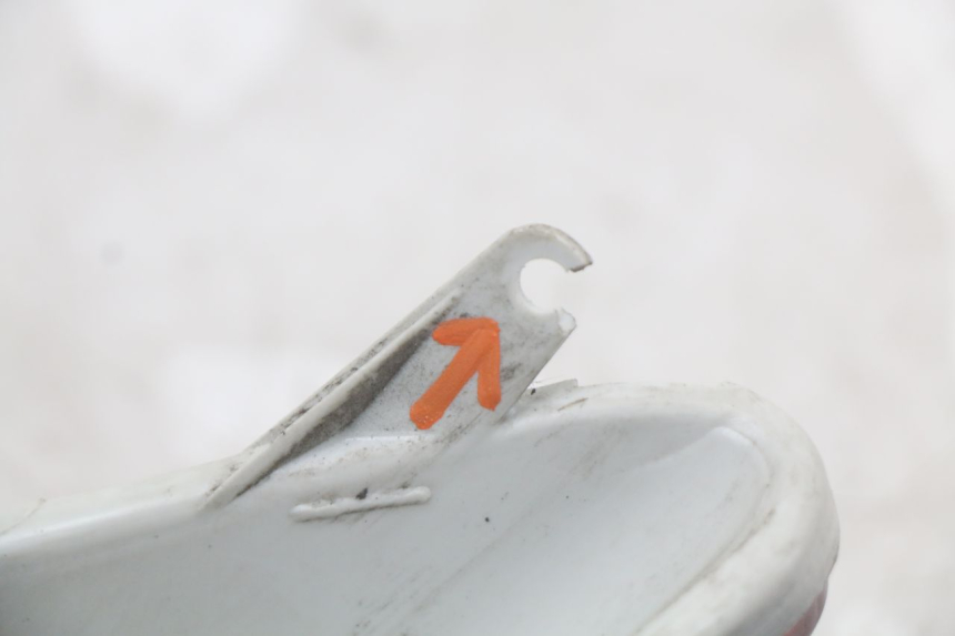 photo de FEU ARRIERE DROIT YAMAHA XMAX X-MAX 125 (2006 - 2009) - Marquages et références