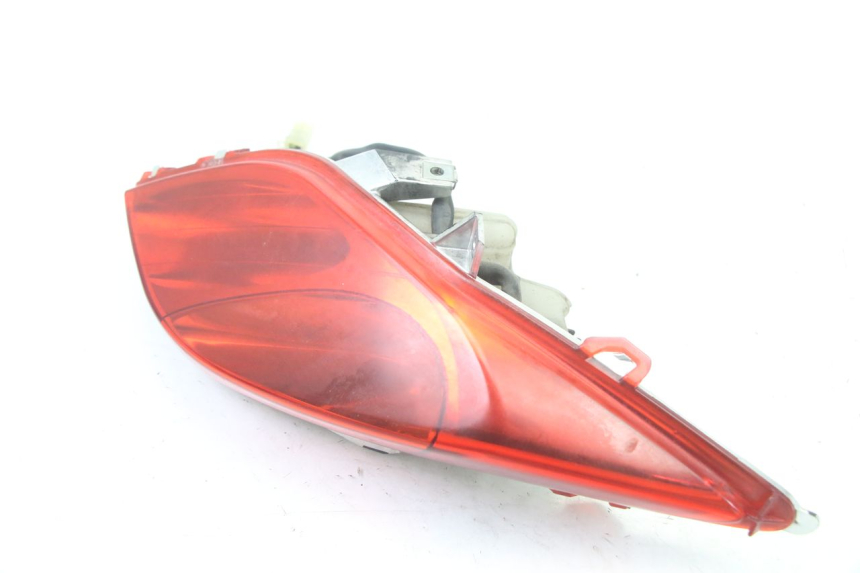 photo de FEU ARRIERE DROIT YAMAHA X-MAX XMAX 125 (2010 - 2013) - Zoom état d’usage
